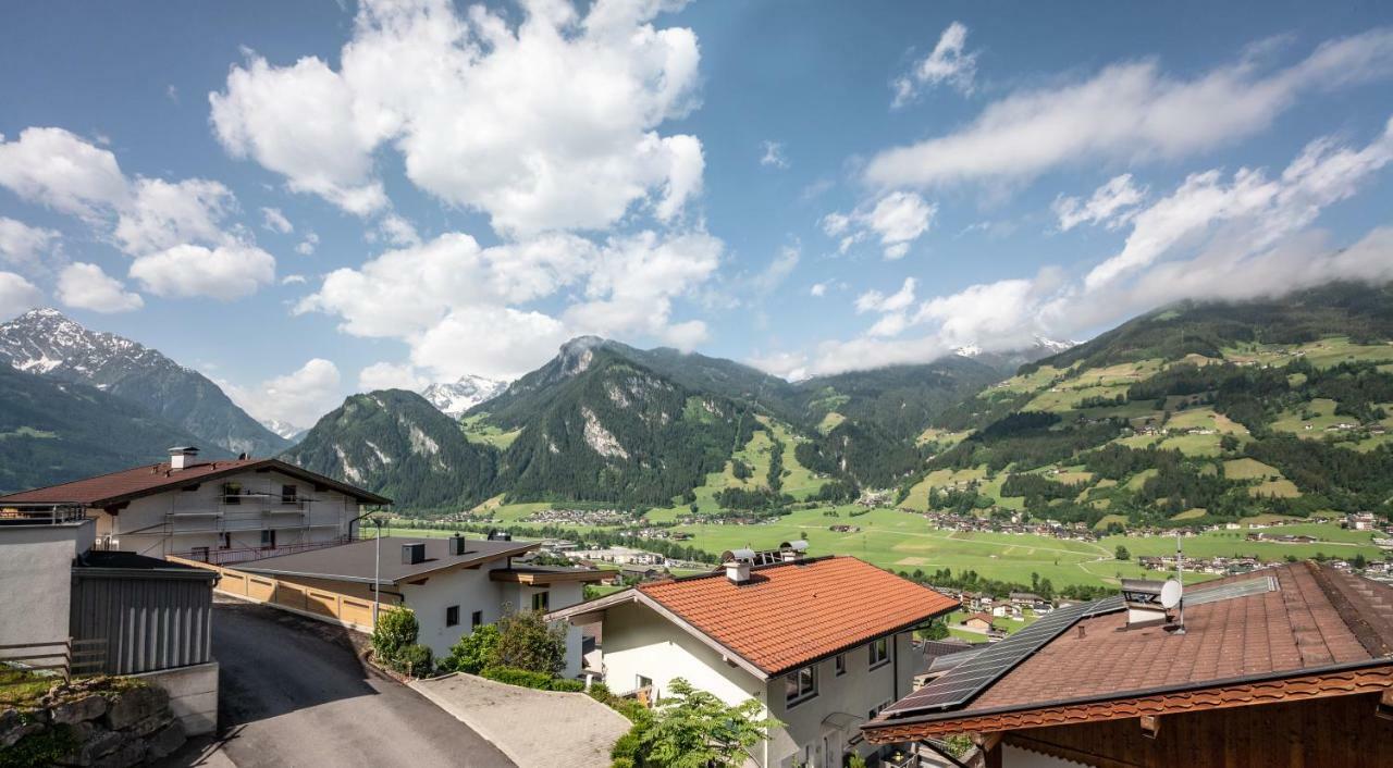 Monis Apartment Ramsau im Zillertal Exterior foto